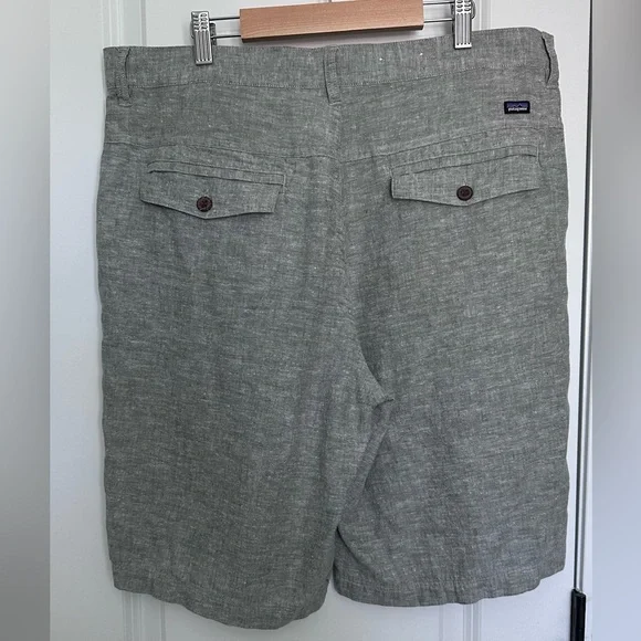 Patagonia Men’s Shorts- Size 35 - Picture 3 of 8